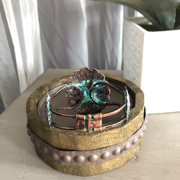 Turquoise & Bronze Cuff - Worn Once! - Picture 6 of 8